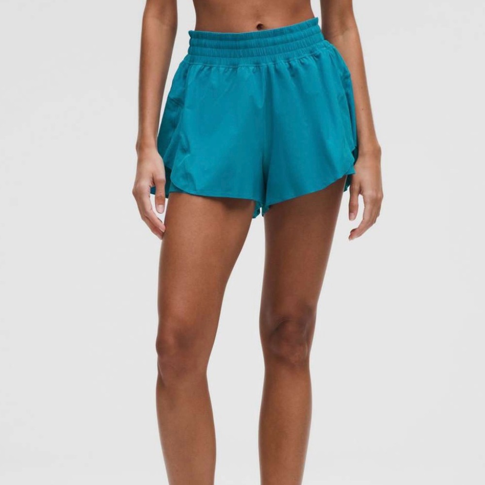 Lululemon Shake It Out High Rise Run Short 2.5